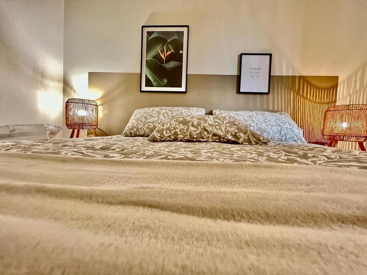 קומו Two Bedroom Al Casello N. 2 דירה