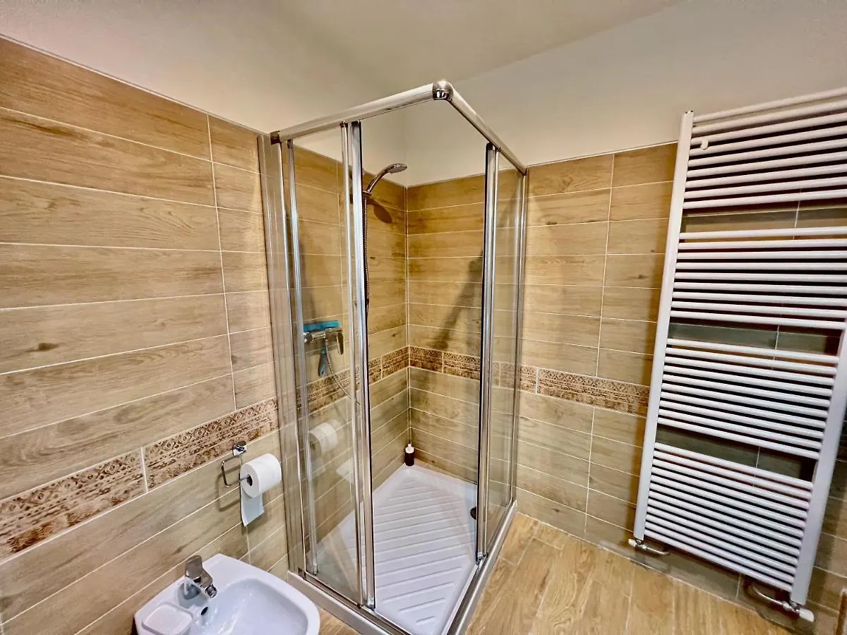 Two Bedroom Al Casello N. 2 Como Apartment