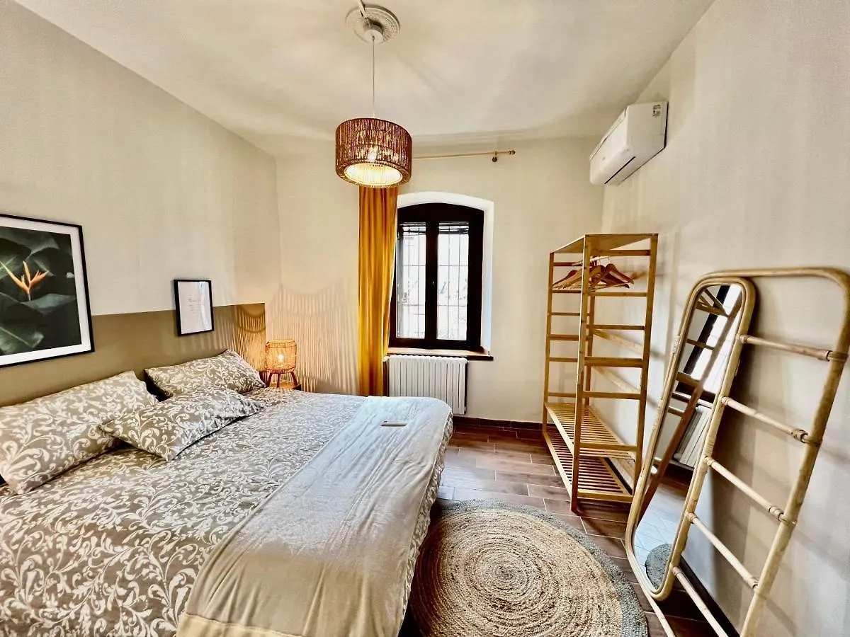 Two Bedroom Al Casello N. 2 Como Apartment
